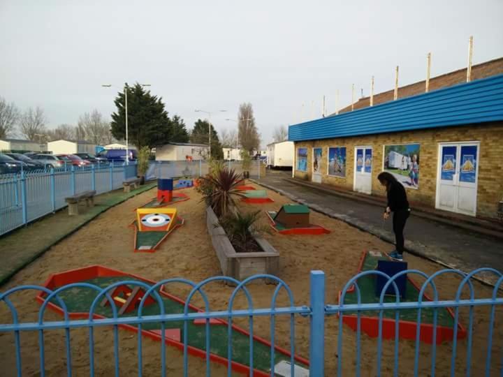 Luxury 2 Bedroom 2 Bathroom Caravan-Small Sofa 1 Pers Saint Osyth Экстерьер фото